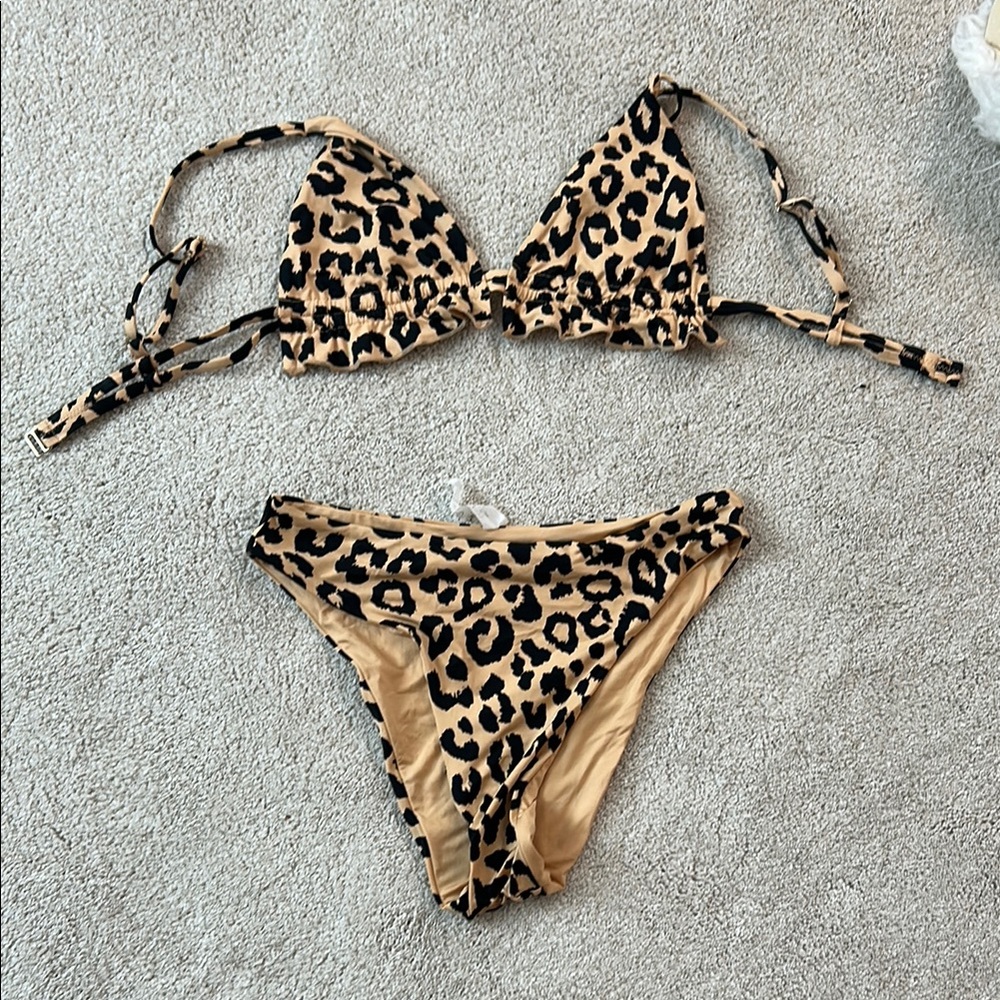 Leopard Print Bikini Set size large Toluca swim